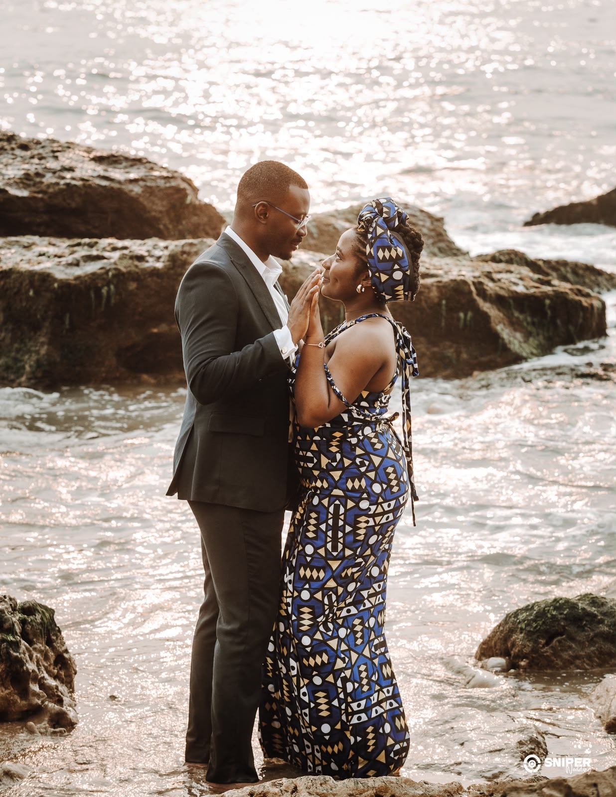 Josias e Merlene à beira-mar